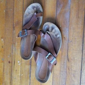 Yokono size 9 leather sandals